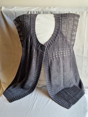 Marks & Spencer Large Sleeveless Knitted Vest Linen Blend like new