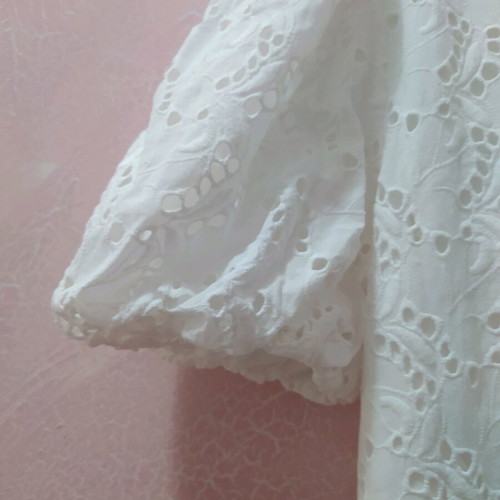 Mango short dress white broderie with back opening like new