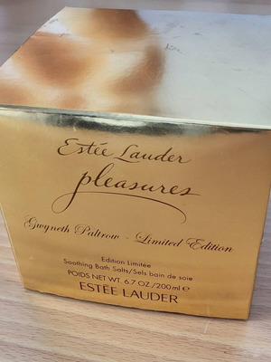 Estee Lauder pleasures bath salts new