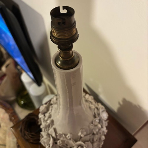 Capodimonte handmade table lamp used in excellent condition