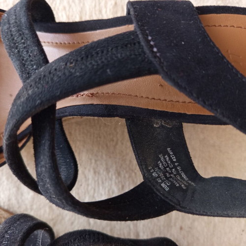 H&M black suede platform sandals, size 40