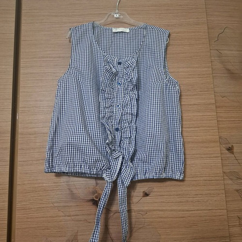 Grammy sleeveless blouse with white and blue petit check like new