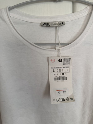 Zara Basic T-Shirt New, Size L