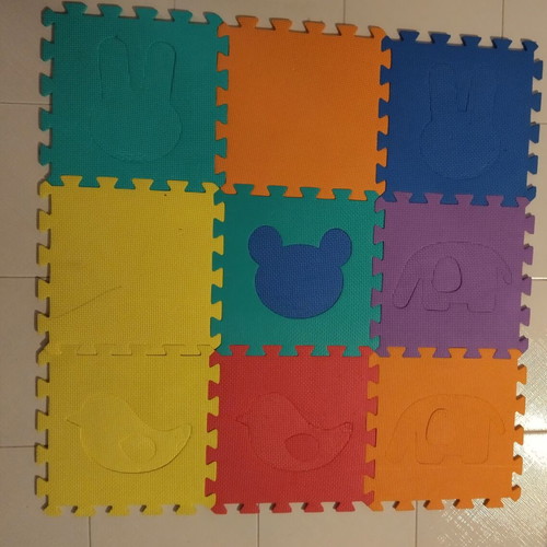 Floor puzzle used in very good condition
