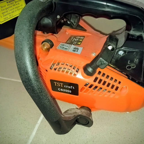 Chainsaw TST CRAFT CS2500 like new, 25.4V, 2-stroke, 30cm bar