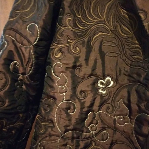 Brown matelassé/brocade jacket like new with tie closure
