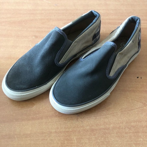 Branded men's shoes like new exhibition pair