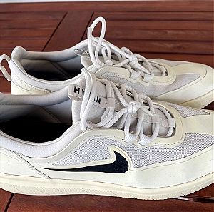 Αθλητικά παπούτσια Nike