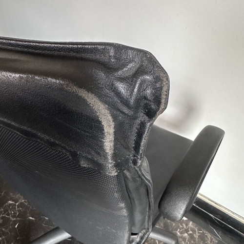 Office executive chair used, PU leather, ergonomic design