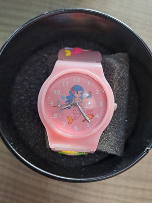 Mermaid wristwatch new, pink, in metal box