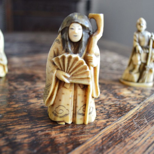 Okimono figurines Meiji period Japan, set of three, like new