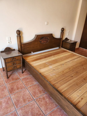 Double bed with 2 handmade solid wood nightstands like new