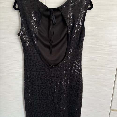 Black Desiree dress size Medium like new