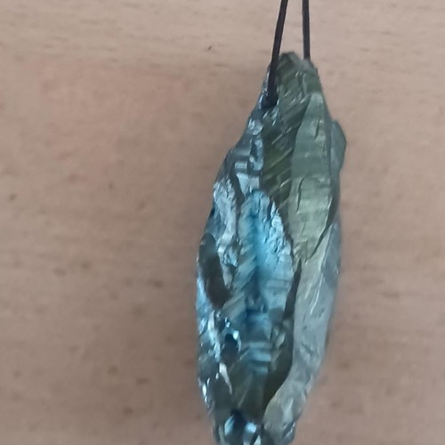 Pendant semi-precious stone used
