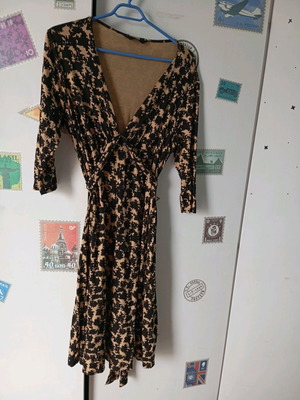 Mothercare midi dress like new, elastic soft fabric, black and beige