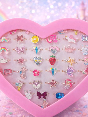 Кутия сърце с 36 нови детски пръстена