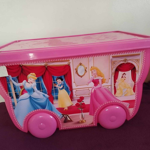Children's storage box like new with wheels pink
