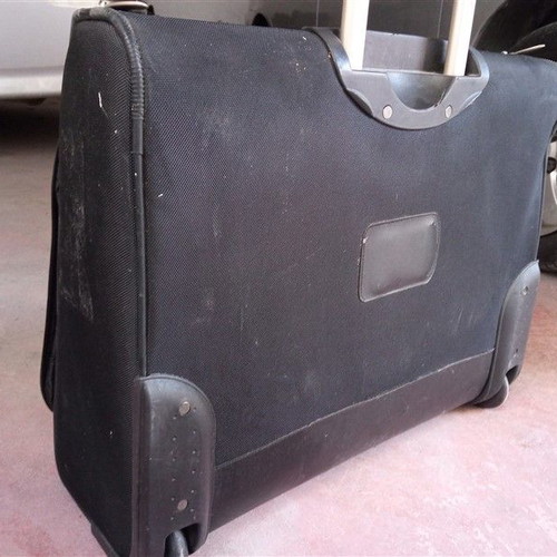 Magellan wheeled travel bag in good condition