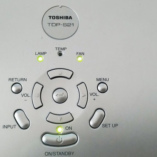 Toshiba Projector TDP-S21 DLP with remote and adjustable stand