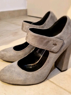Gray suede pumps used size 37 with strap and thick heel