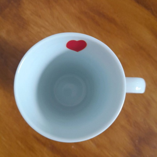 Decorative tall mugs like new, set of 2 pieces