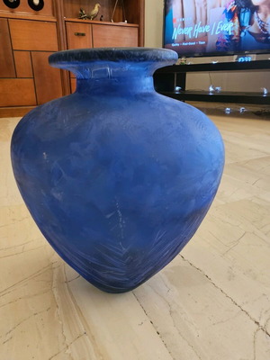 Vase like new, blue