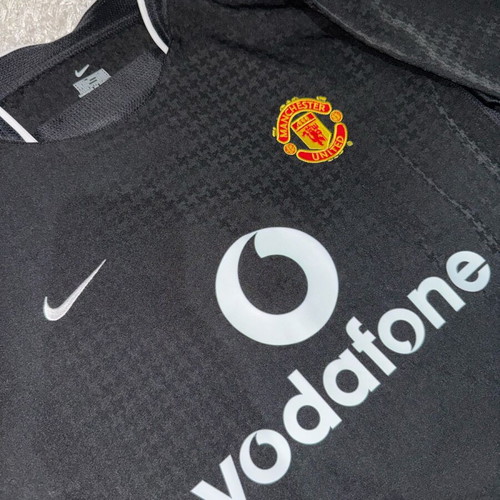 Manchester United football jersey 2003/2005 like new, authentic