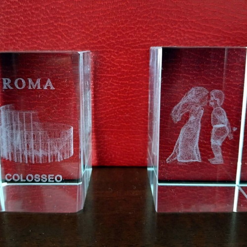 Glass decorative set of 2, like new