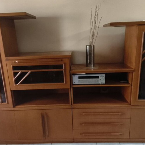 Sideboard like new with 2 glass cabinets in walnut finish, 320cm