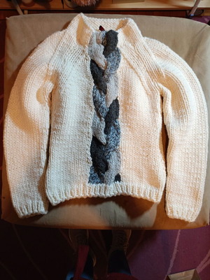 Cream cable knit sweater XS like new, made in Italy