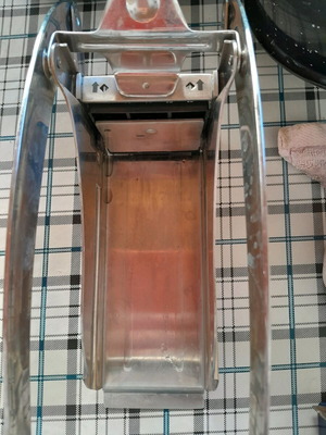 Potato cutter used in excellent condition