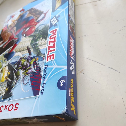 Marvel Spiderman double-sided children's puzzle 108 pieces like new