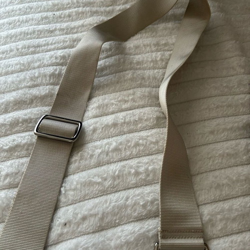 Dkny crossbody bag used, white