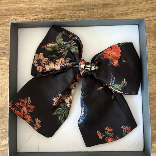 Floral Vintage Brooch bow new with satin finish