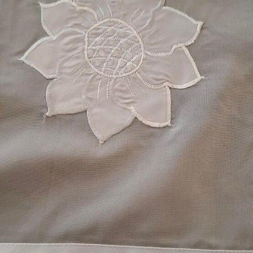 Set of 4 pieces semi-transparent light blue table linens new