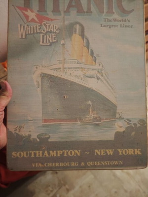 Titanic wooden plaque in vintage style, like new