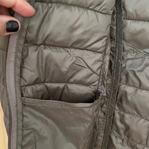 Super Light Sackable Jacket like new, grey