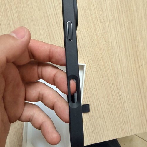 BMW MagSafe case for iPhone 16 Pro Max new