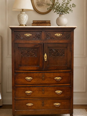 1930 linen cabinet with white marble, Louis XVI and Art Deco style