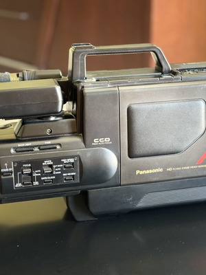 Panasonic M7 video camera used, battery included, condition unknown
