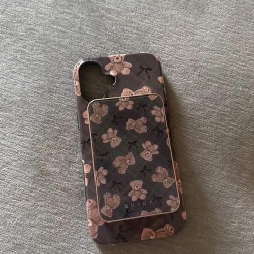 Burga iPhone 16 Plus case and power bank with bears