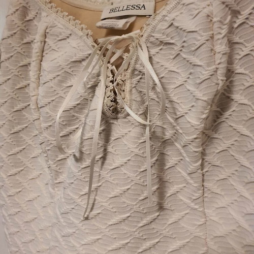 Top cream with patterns, like new, size XL