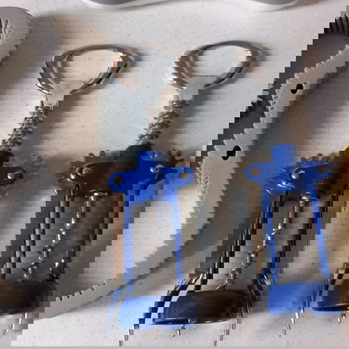 Ανοιχτήρια μπουκαλιών και κονσερβών ( 8 τμχ. )