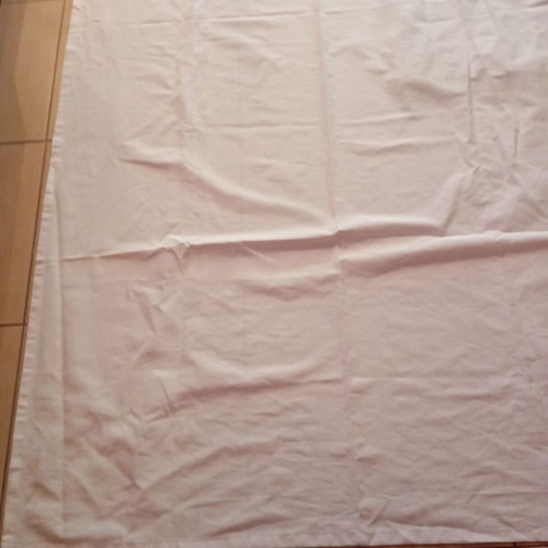 Opaque white curtain like new