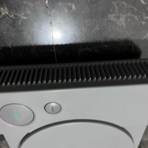 PlayStation 1 like new with 5 games and Sony controller