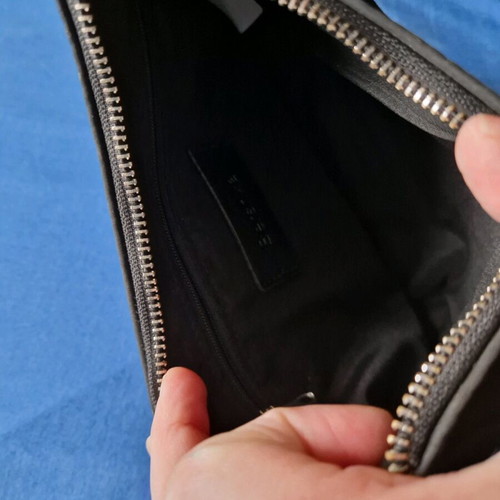 Berska hand bag like new, black crossbody