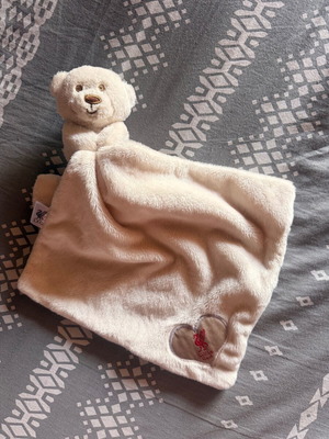 Teddy bear with blanket like new