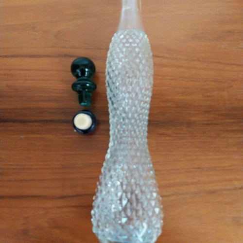 Vintage decanter 39 cm with 2 stoppers, elegant crystal style, like new