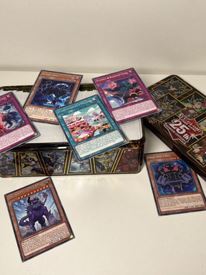 Yu-Gi-Oh! Tin Box 2020 с 600 карти 1st Edition нови