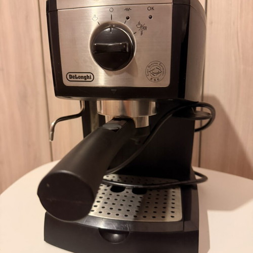 Delonghi Coffee Maker Espresso Machine like new
